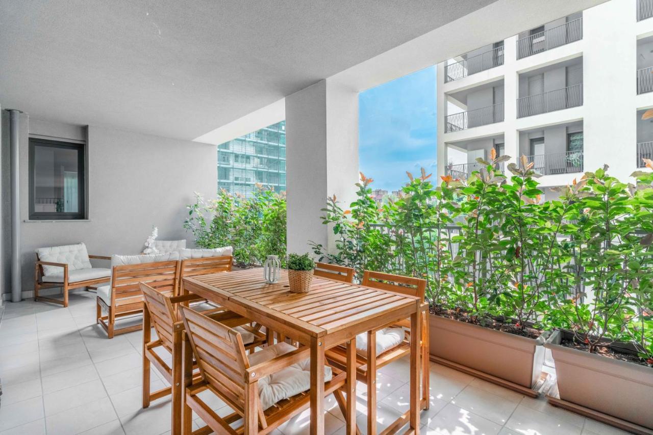 Modern With Terrace & Garage By Ndp Rent Apartment มิลาน ภายนอก รูปภาพ